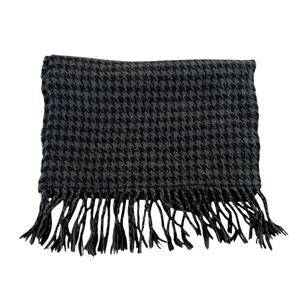 Black and Gray Houndstooth Scarf